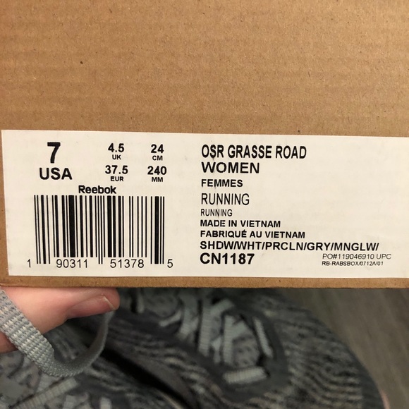 SOLD Reebok Grasse Road Sneaker - Picture 10 of 11